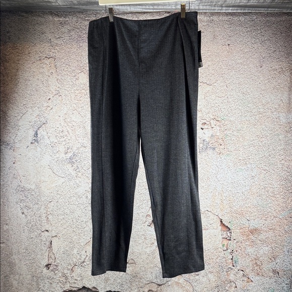 Liverpool Pants - Liverpool Black and Gray Herringbone Pants size 16   A620